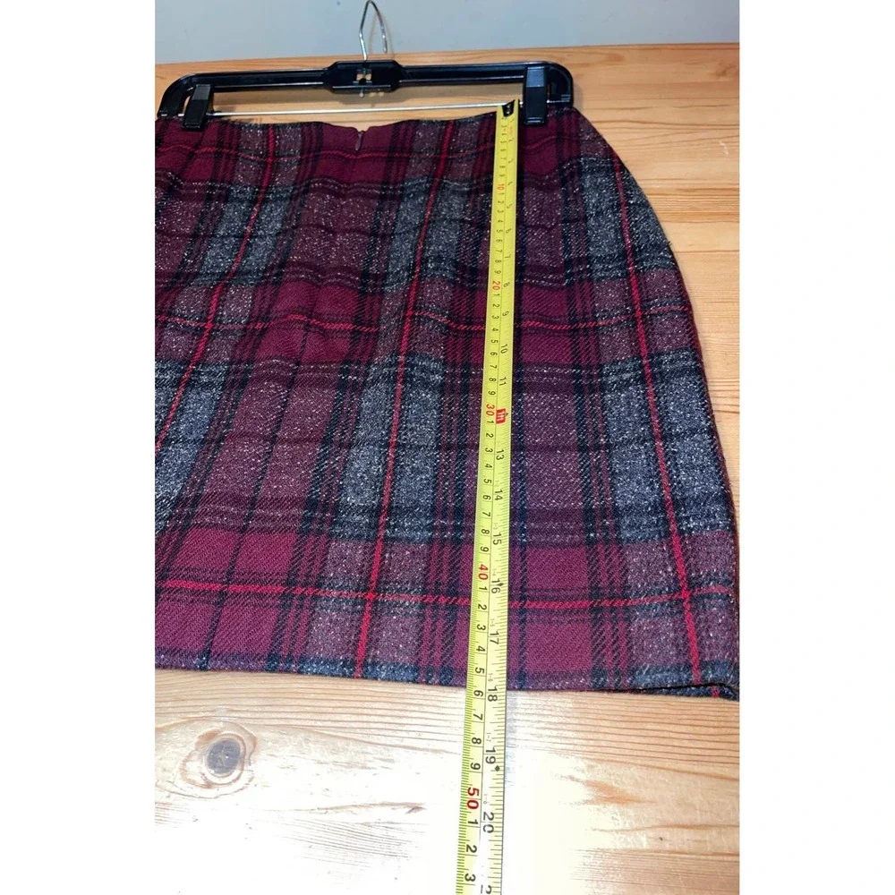 ANNE KLEIN Burgundy/Black/Gray Plaid Short Pencil Skirt Silk Blend  Womens 8 - Picture 3 of 9